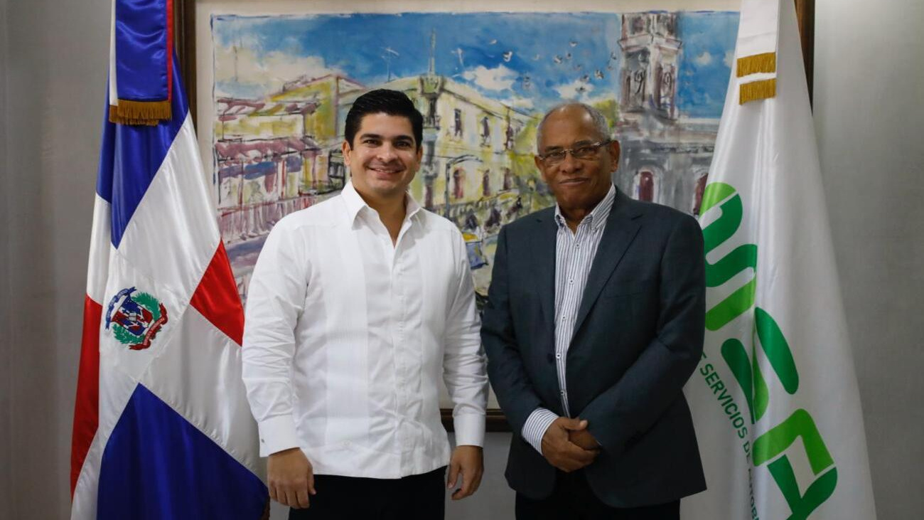 Opret y OMSA coordinan integración de autobuses al Sistema Integrado de Transporte en Santo Domingo y Santiago