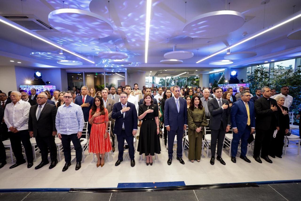 Raquel Peña encabeza inauguración de la nueva sede del Indotel