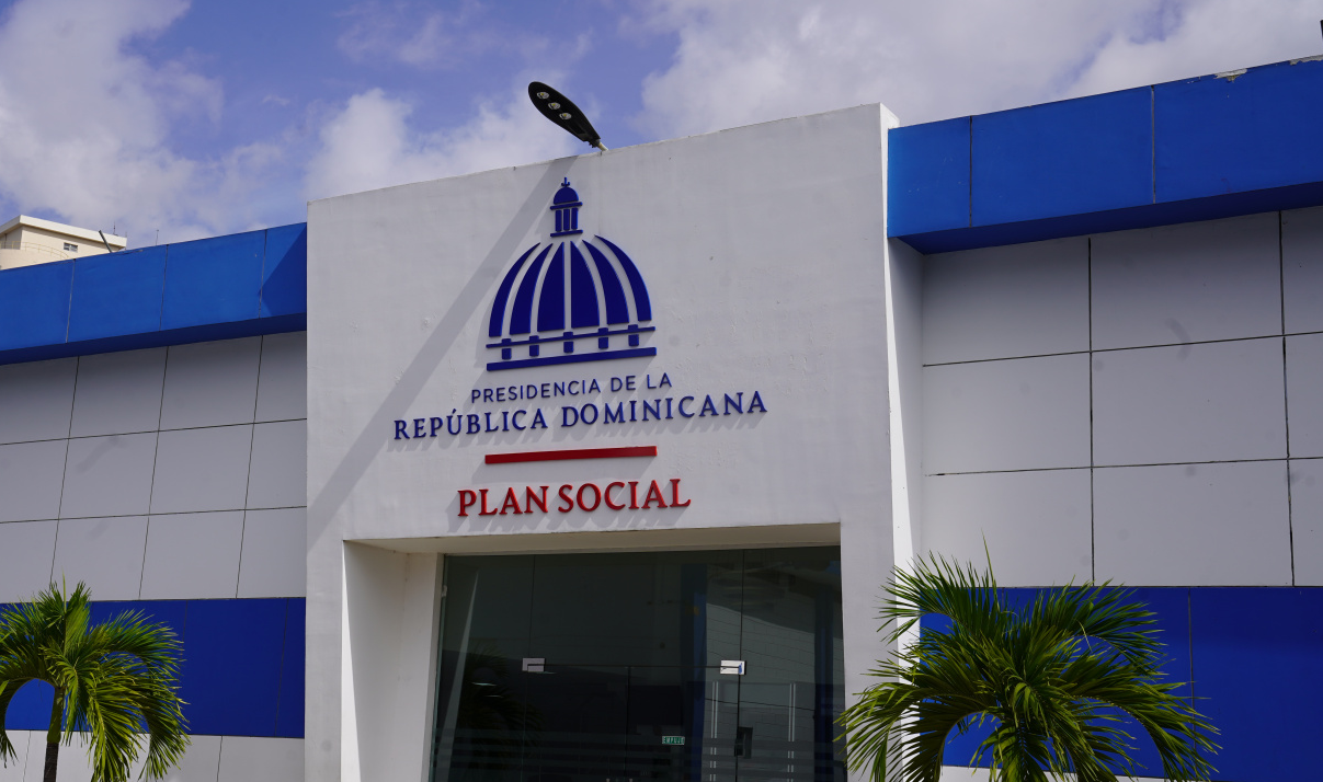 Gobierno desarrolla operativos de entrega de raciones alimenticias en varias localidades de la región Sur del país Gobierno desarrolla operativos de entrega de raciones alimenticias en varias localidades de la región Sur del país