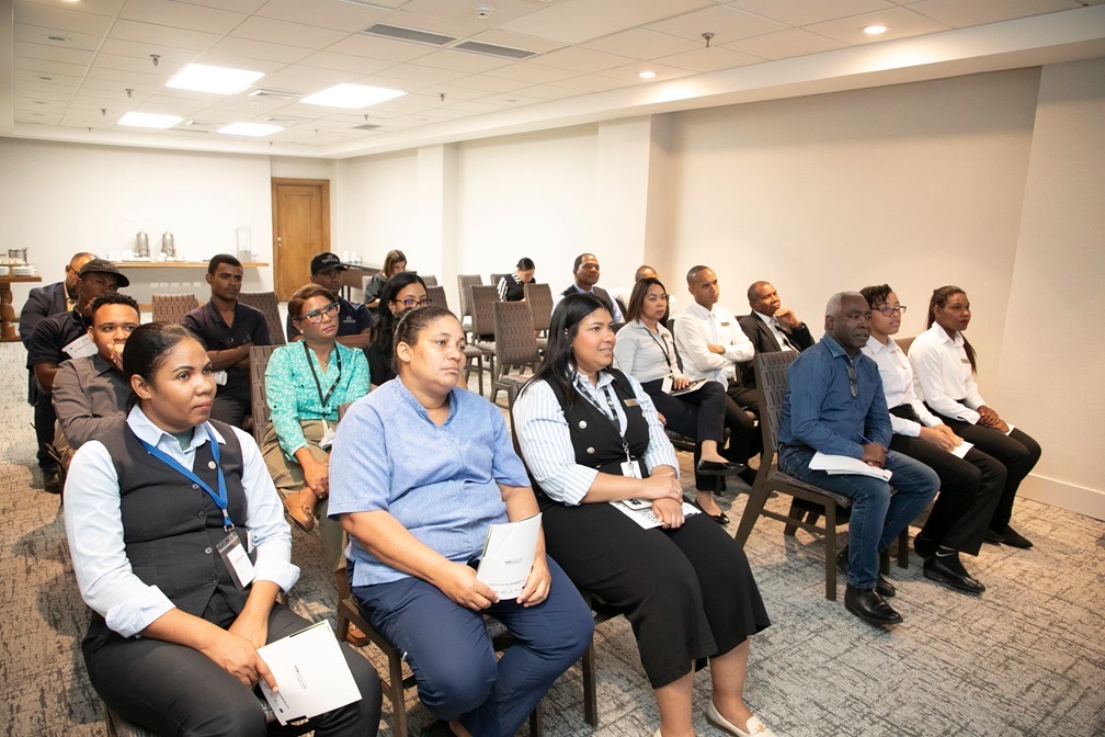 Edeeste fortalece cultura de eficiencia energética en colaboradores del Hotel Sheraton Santo Domingo