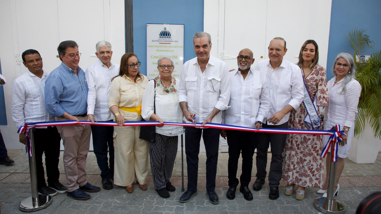 El presidente Luis Abinader entrega renovada la Casa de Arte y consolida la transformación del centro de Santiago El presidente Luis Abinader entrega renovada la Casa de Arte y consolida la transformación del centro de Santiago