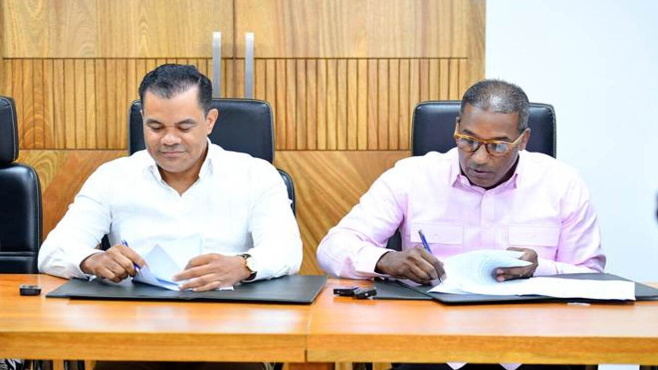 DIDA e Idoppril firman acuerdo para fortalecer derechos de los trabajadores y la eficiencia del SDSS