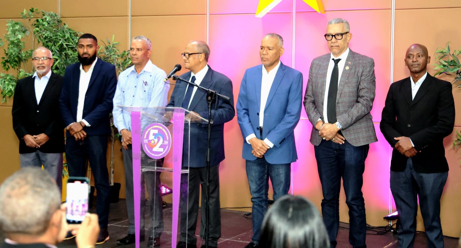 El PLD en defensa del derecho del pueblo a un sistema eléctrico estable, justo y sostenible El PLD en defensa del derecho del pueblo a un sistema eléctrico estable, justo y sostenible