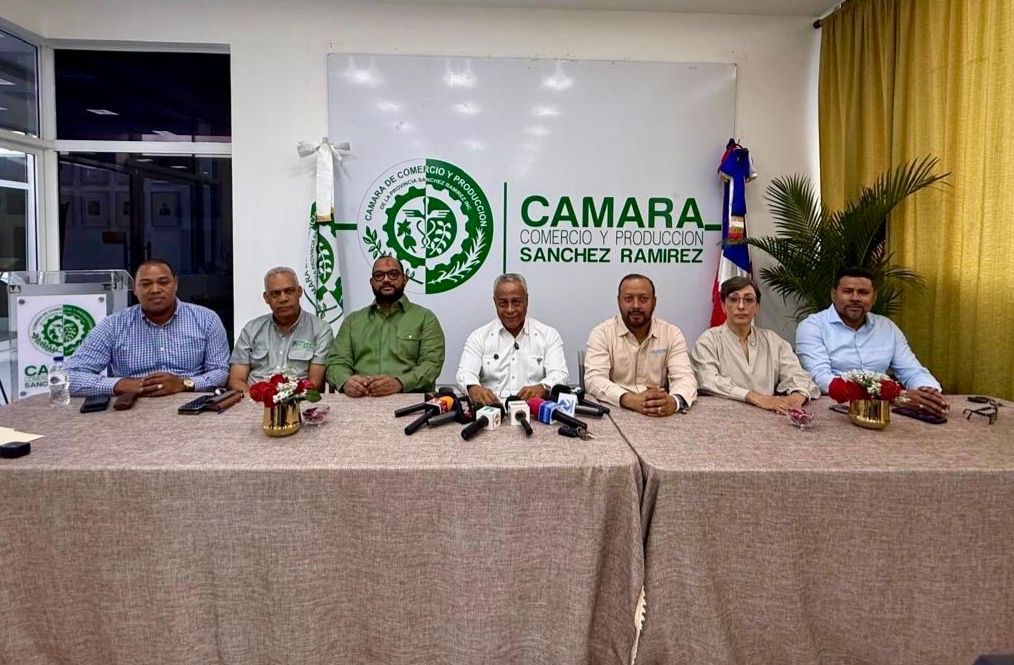 Cámara de Comercio y Producción de Sánchez Ramírez fija posición sobre la situación del lago de la Presa de Hatillo Cámara de Comercio y Producción de Sánchez Ramírez fija posición sobre la situación del lago de la Presa de Hatillo