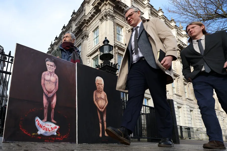 El primer ministro británico se disculpa ante las víctimas de Epstein por haber nombrado embajador a Mandelson