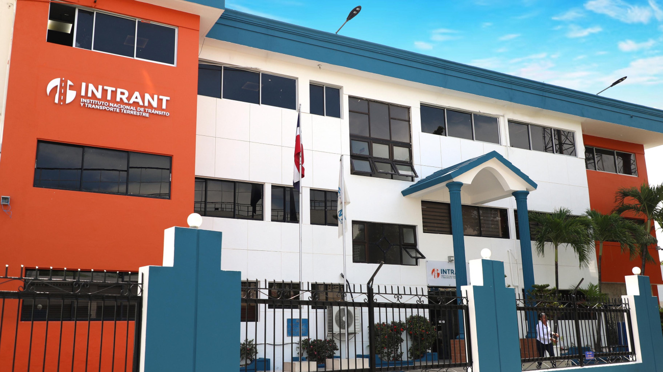 Intrant reforzará cumplimiento de normas, controles y sanciones para patinetas eléctricas en espacios públicos