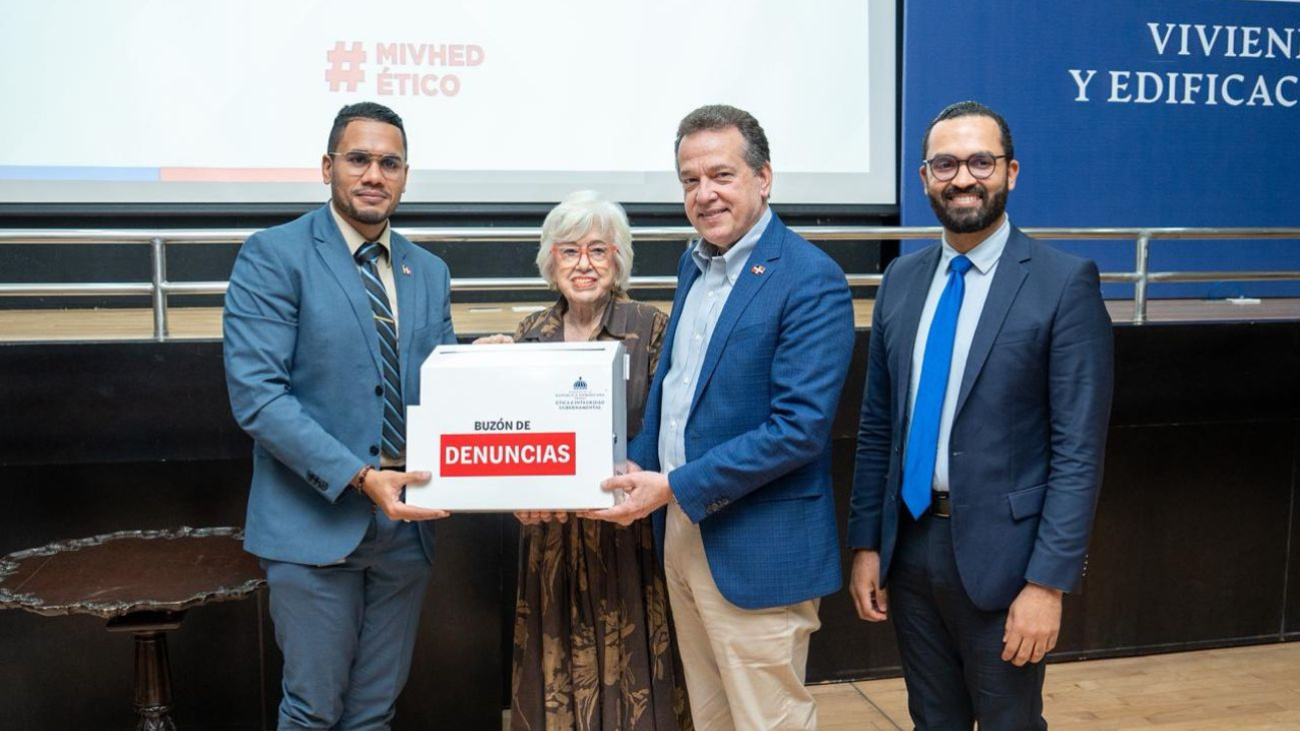 Mivhed recibe Buzón de Denuncia Ciudadana de la Digeig para fortalecer la transparencia y el sistema de integridad