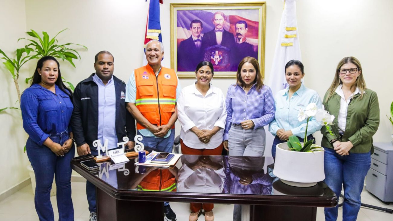Supérate activa comité de emergencia y coordina apoyo en María Trinidad Sánchez y Samaná Supérate activa comité de emergencia y coordina apoyo en María Trinidad Sánchez y Samaná