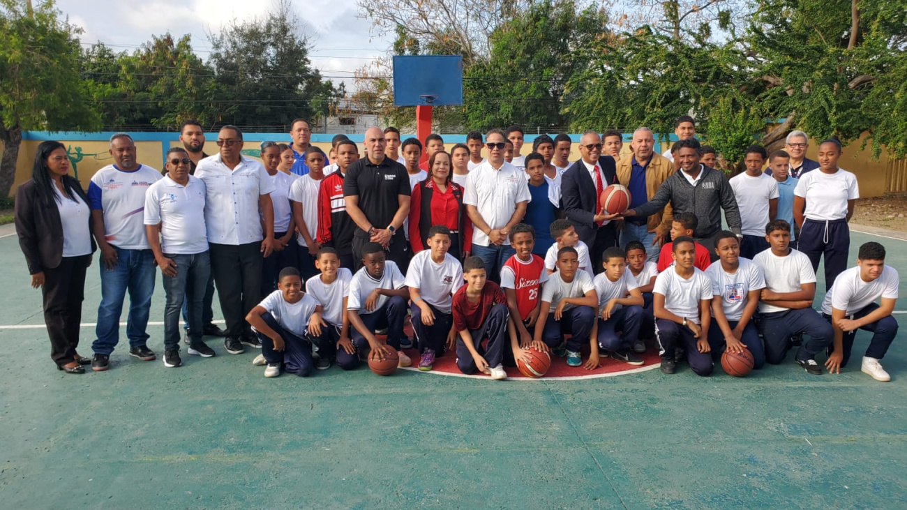 Inefi realiza intensa jornada de clínicas deportivas en Santo Domingo y Santiago Inefi realiza intensa jornada de clínicas deportivas en Santo Domingo y Santiago