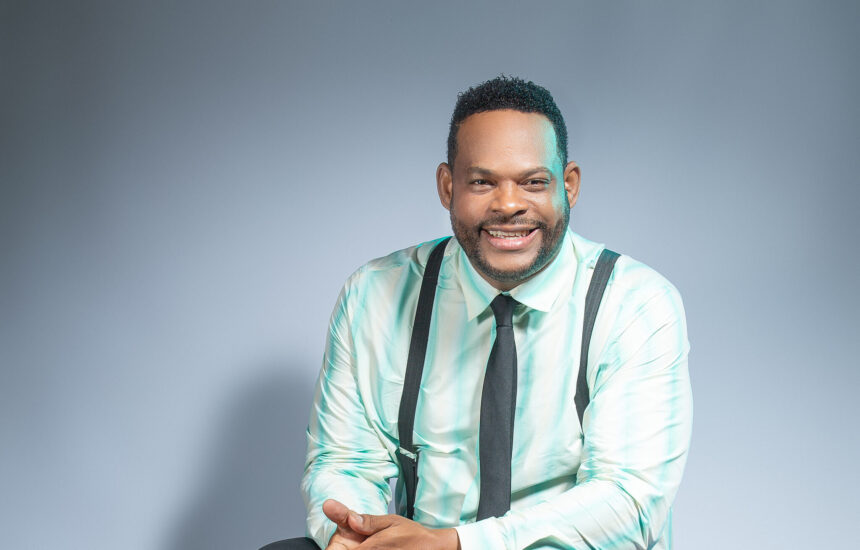 Equipo de Yiyo Sarante aclara que artista viaja con documentación legal y niega vínculos con irregularidades Equipo de Yiyo Sarante aclara que artista viaja con documentación legal y niega vínculos con irregularidades