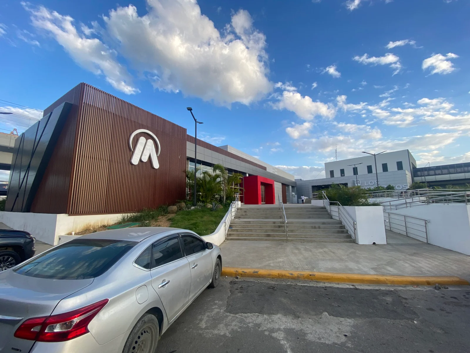 Ciudadanos mantienen altas expectativas por apertura gratuita de la línea 2C del Metro en Los Alcarrizos