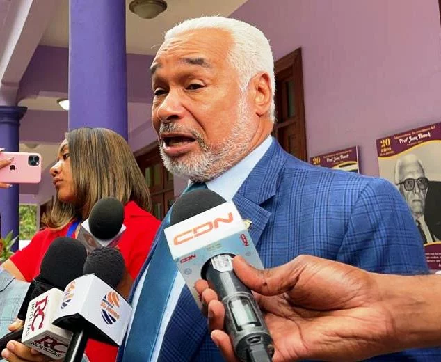 Radhamés Camacho afirma designación de Santos Badía confirma que no habrá fusión entre Mescyt y Minerd