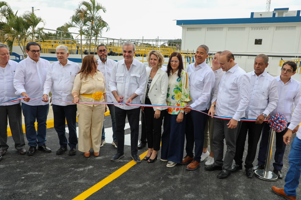 Presidente Abinader inaugura rehabilitada Planta de Tratamiento de Agua Potable Noriega I y Sistema Don Jaime que beneficiará a más de 680 mil habitantes en Santiago