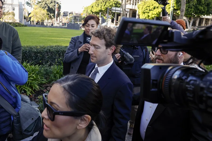 Zuckerberg defiende en juicio a Instagram y critica a los usuarios por mentir sobre su edad