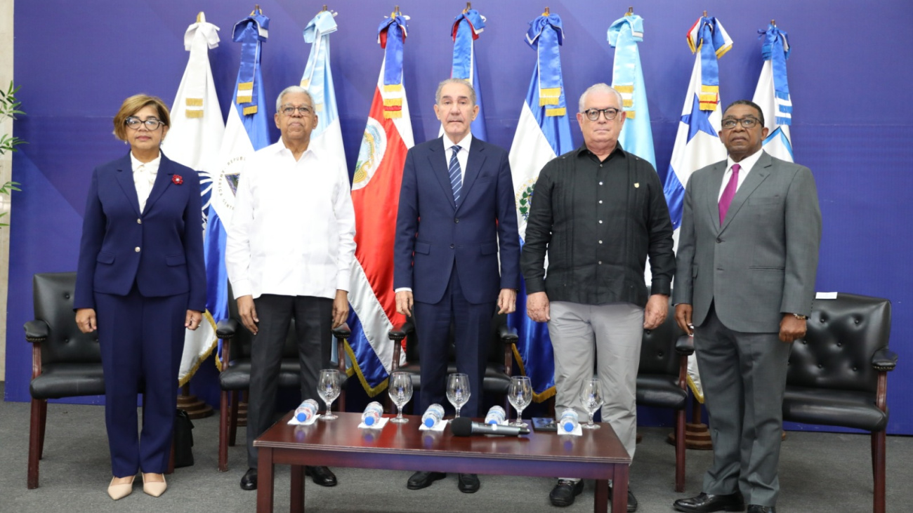 Concluye con éxito primer curso-taller de Diplomacia Científica e Integración Regional organizado por el Mescyt