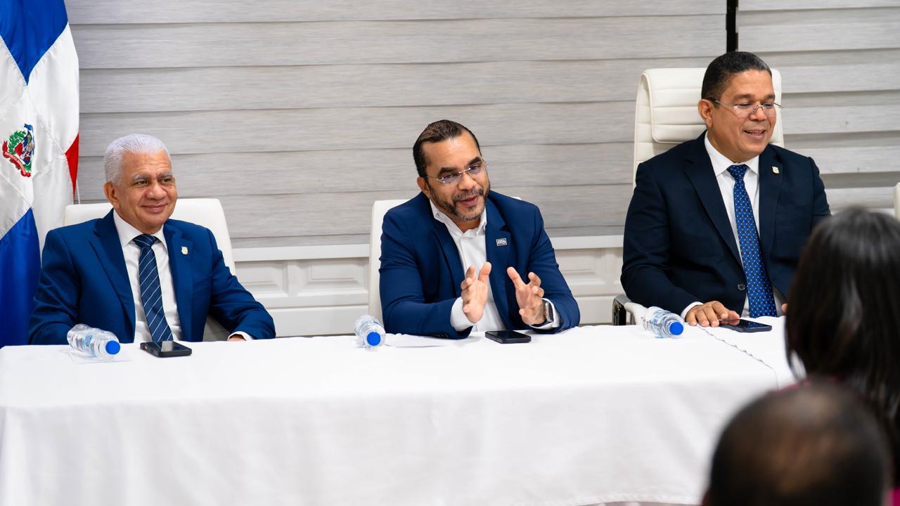 Más de 8,000 oportunidades: ITLA llevará becas tecnológicas a todas las provincias Más de 8,000 oportunidades: ITLA llevará becas tecnológicas a todas las provincias