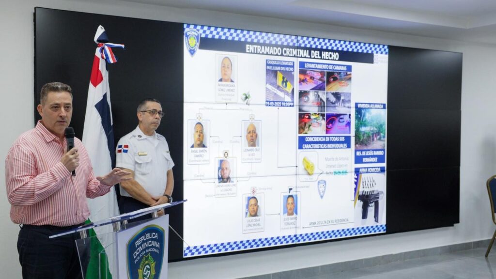 Policía Nacional junto al Ministerio Público esclarece homicidio de ciudadano español en Esperanza, provincia Valverde Policía Nacional junto al Ministerio Público esclarece homicidio de ciudadano español en Esperanza, provincia Valverde