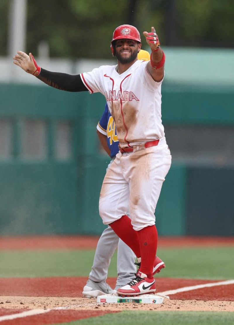Puerto Rico cae ante Canadá en duelo del Clásico Mundial de Béisbol