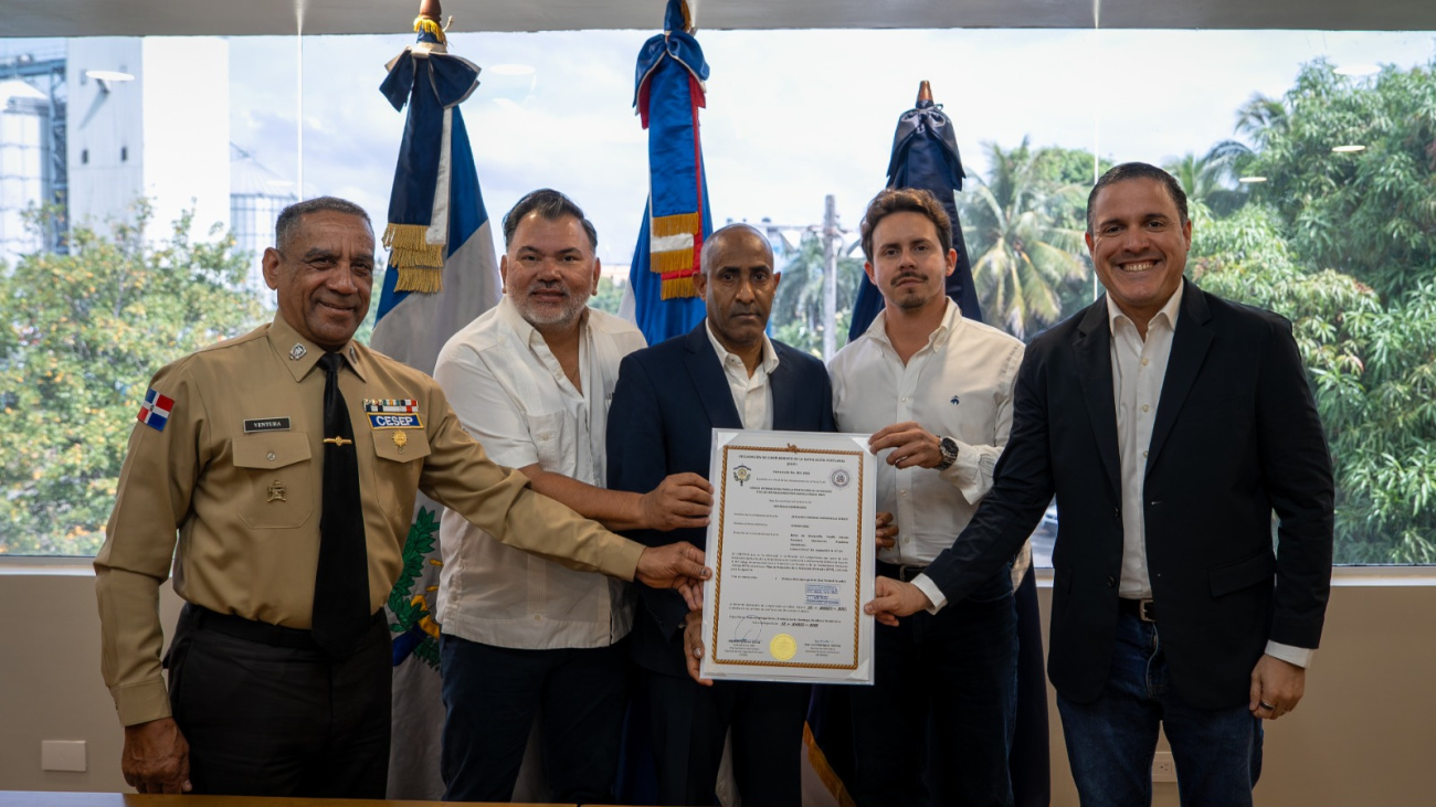 Apordom y Cesep certifican el Puerto de Manzanillo bajo estándares internacionales de seguridad Apordom y Cesep certifican el Puerto de Manzanillo bajo estándares internacionales de seguridad