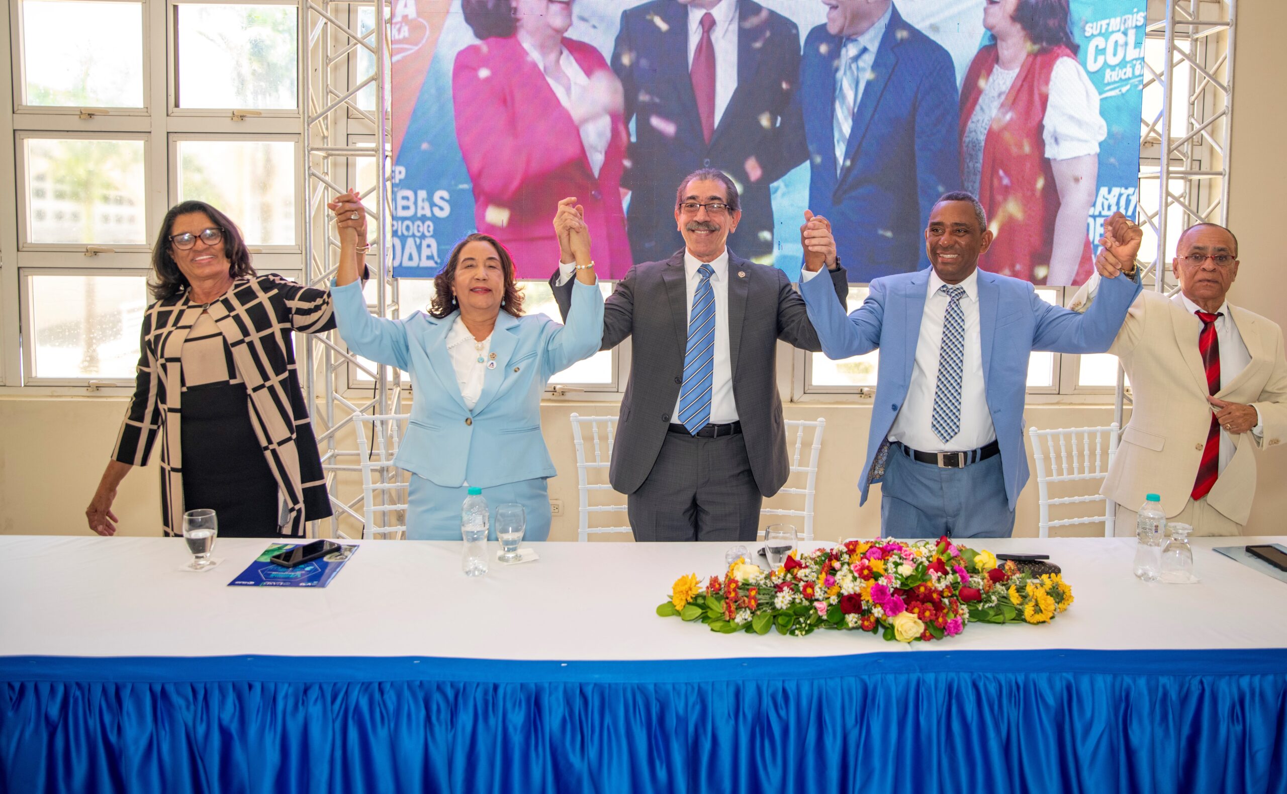 Asjana David cierra campaña en UASD-Barahona proyectando contundente victoria  en primera vuelta