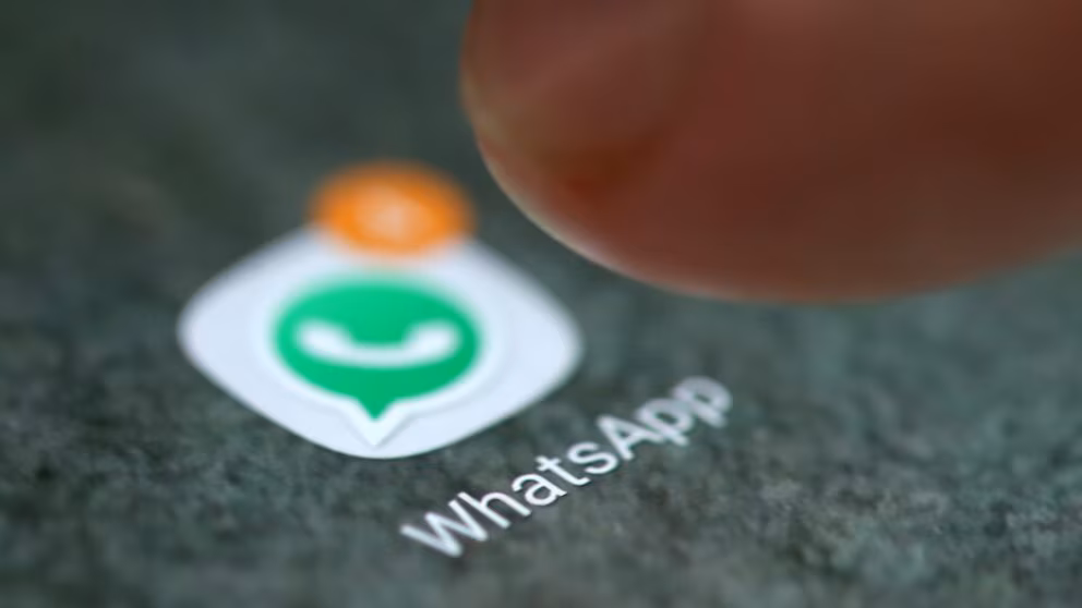 La opción de WhatsApp que debes apagar ahora mismo para que nadie espíe tus chats