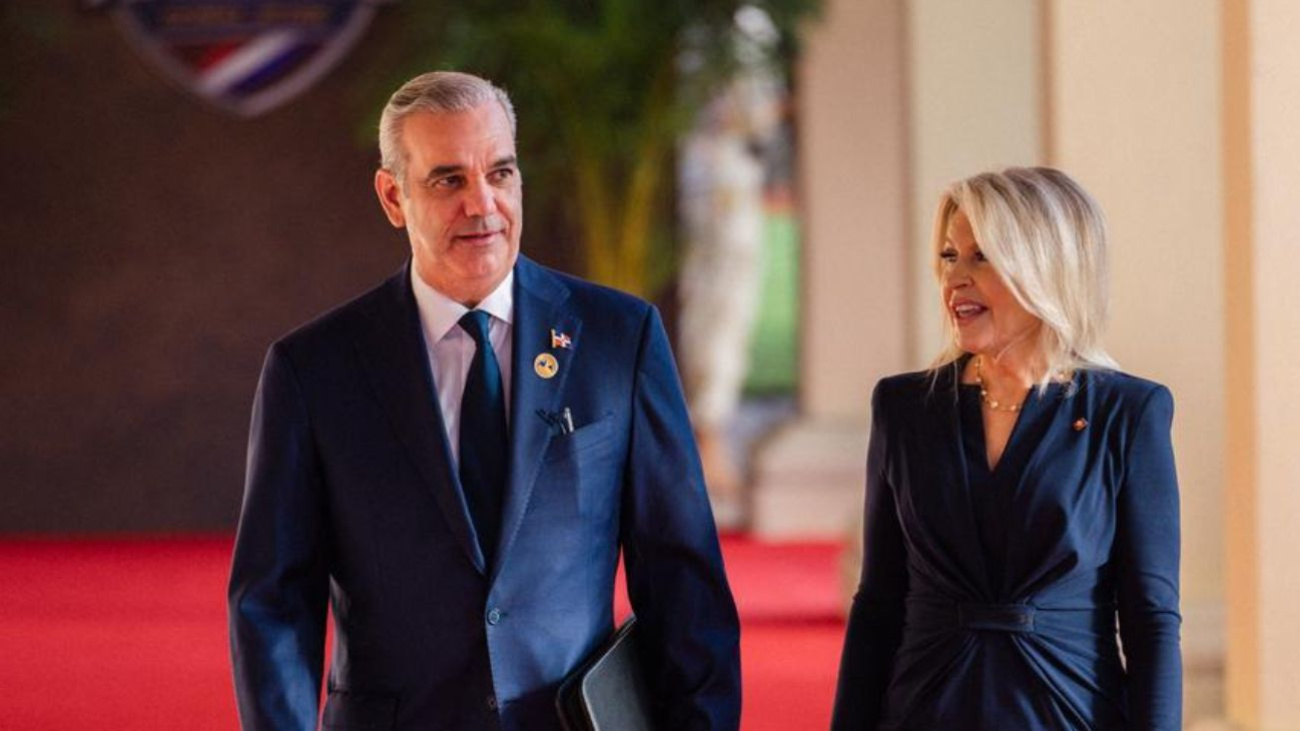 Presidente Abinader llega a la cumbre “Escudo de las Américas” convocada por Donald Trump