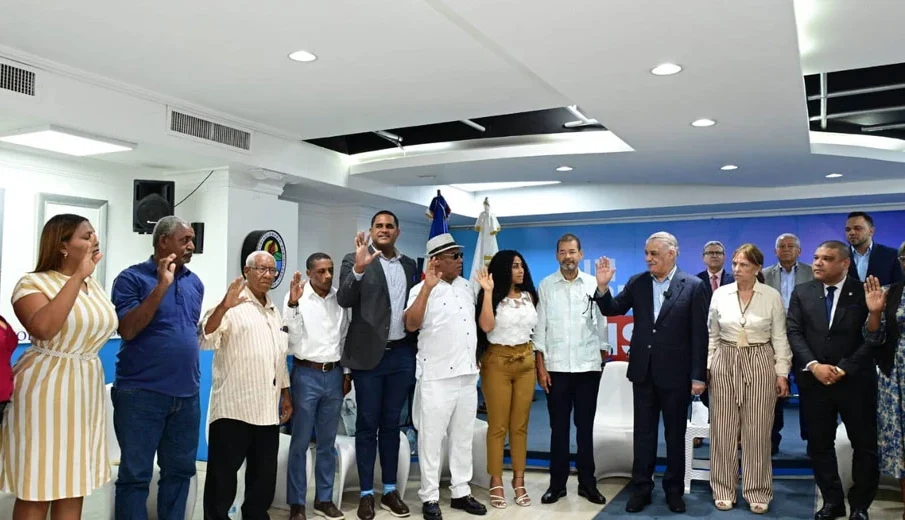 Miguel Vargas: incapacidad del Gobierno ha causado más daño al país que la corrupción