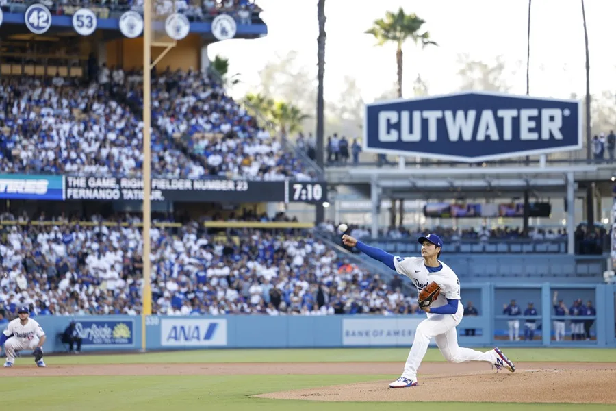 Ford se convierte en el patrocinador oficial de la liga profesional de béisbol de EE.UU.