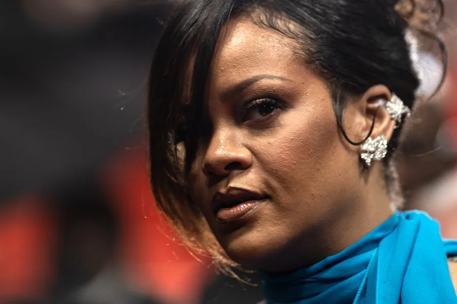 La mujer acusada de disparar contra la casa de Rihanna en Los Ángeles se declara no culpable