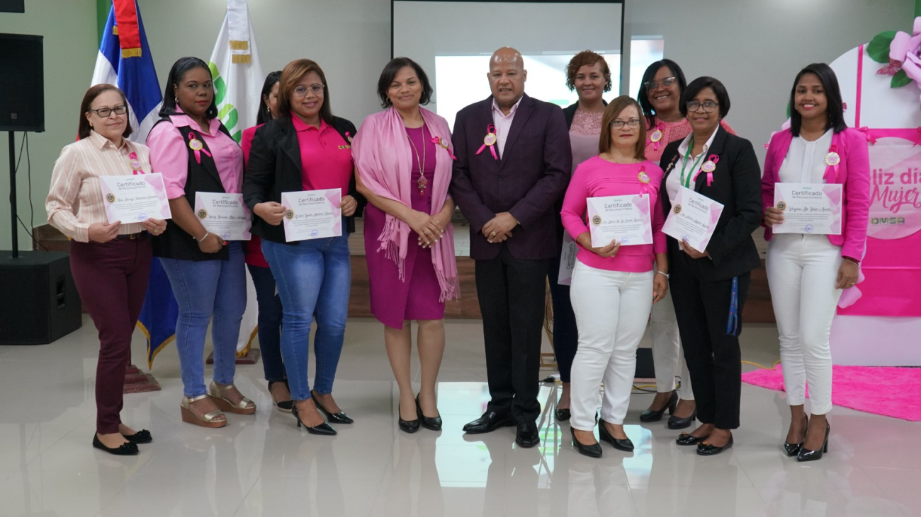 OMSA anuncia programa para formar mujeres como conductoras de autobuses OMSA anuncia programa para formar mujeres como conductoras de autobuses