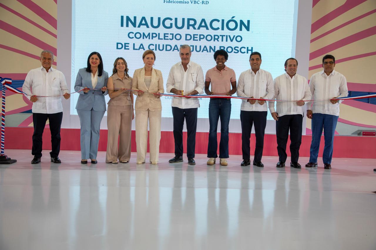Presidente Abinader inaugura complejo deportivo en Ciudad Juan Bosch y Juegos de la Mujer 2026 tras una pausa de 10 años