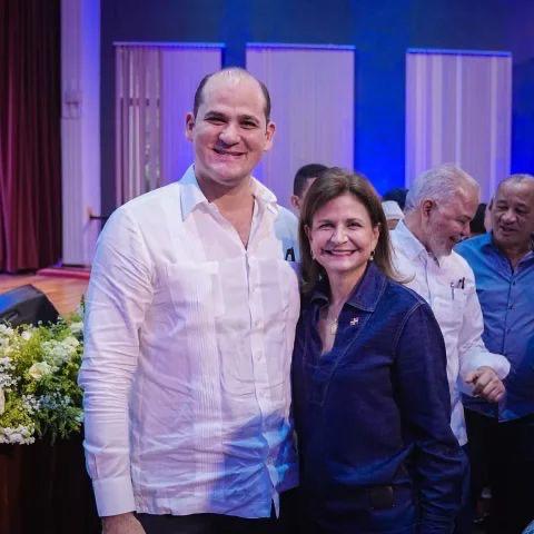 Adolfo Pérez afirma Raquel Peña tiene potencial para ser candidata presidencial en el 2028