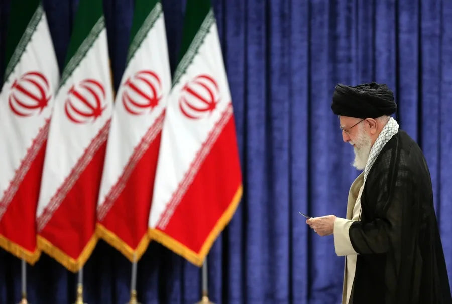 Informe de inteligencia de EEUU considera «improbable» un cambio de régimen en Irán