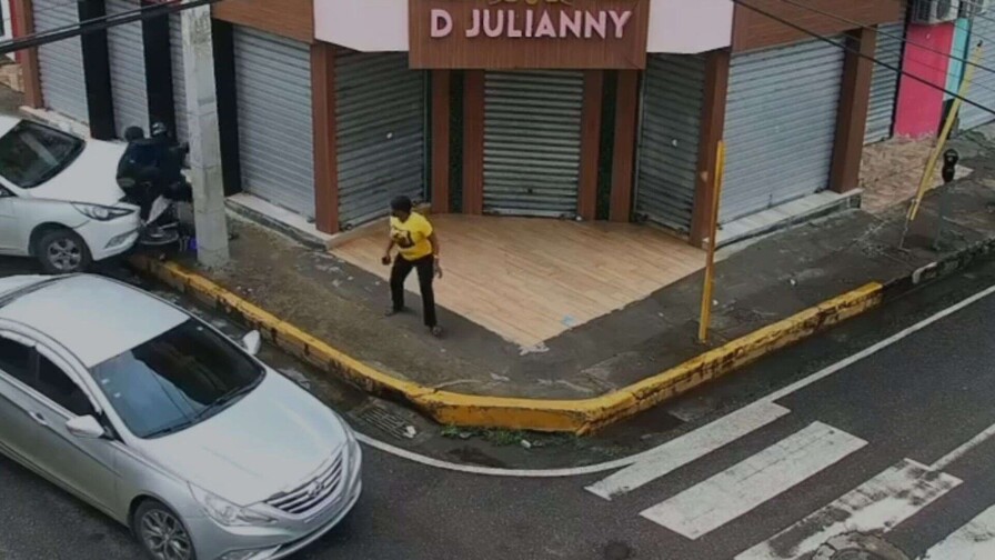 Identifican a dos hombres que fueron atropellados por conductor tras asalto a una mujer en Santiago