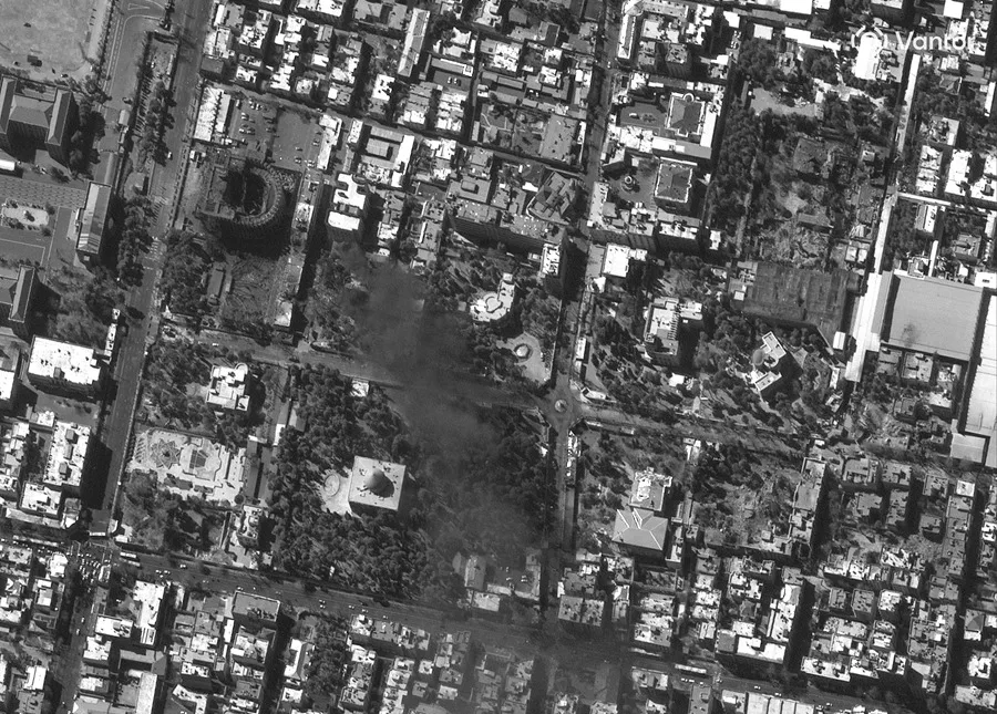 Israel dice que sus aviones han atacado el búnker subterráneo de Jameneí en Teherán