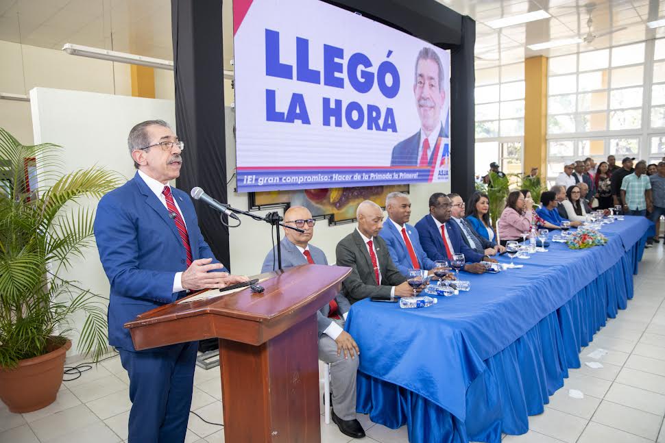 Asjana David cierra campaña en UASD San Juan y proyecta victoria del 90 % de sus candidatos en los Centros Regionales