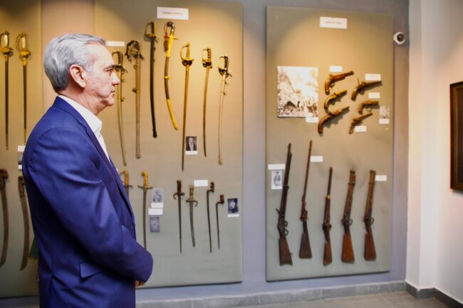 La intervención incluyó trabajos en las áreas interiores y exteriores del edificio, orientados a mejorar las condiciones de conservación, accesibilidad y experiencia de los visitantes.