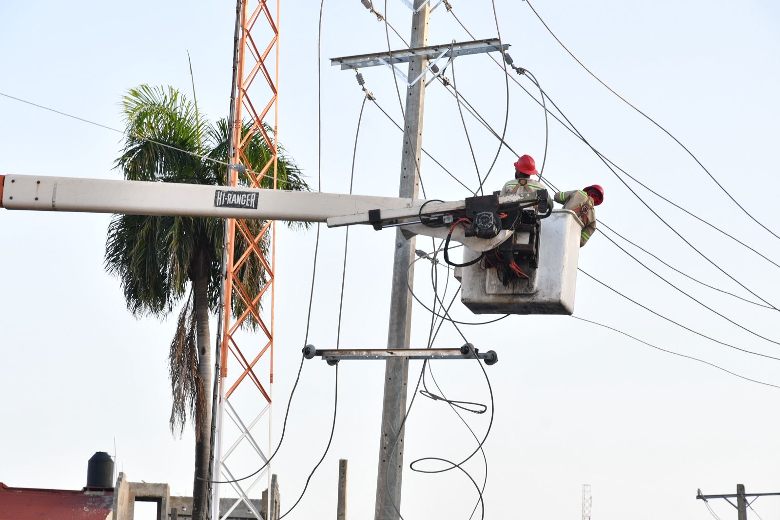 Edeeste concluye con éxito mantenimiento preventivo en Subestación CNP y fortalece calidad del servicio eléctrico en el Distrito Nacional