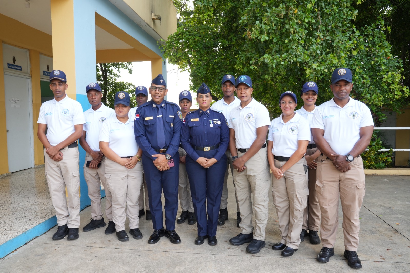 Policía Nacional refuerza prevención en escuela de Cristo Rey con charla sobre vaper, hookah y manejo de conflictos