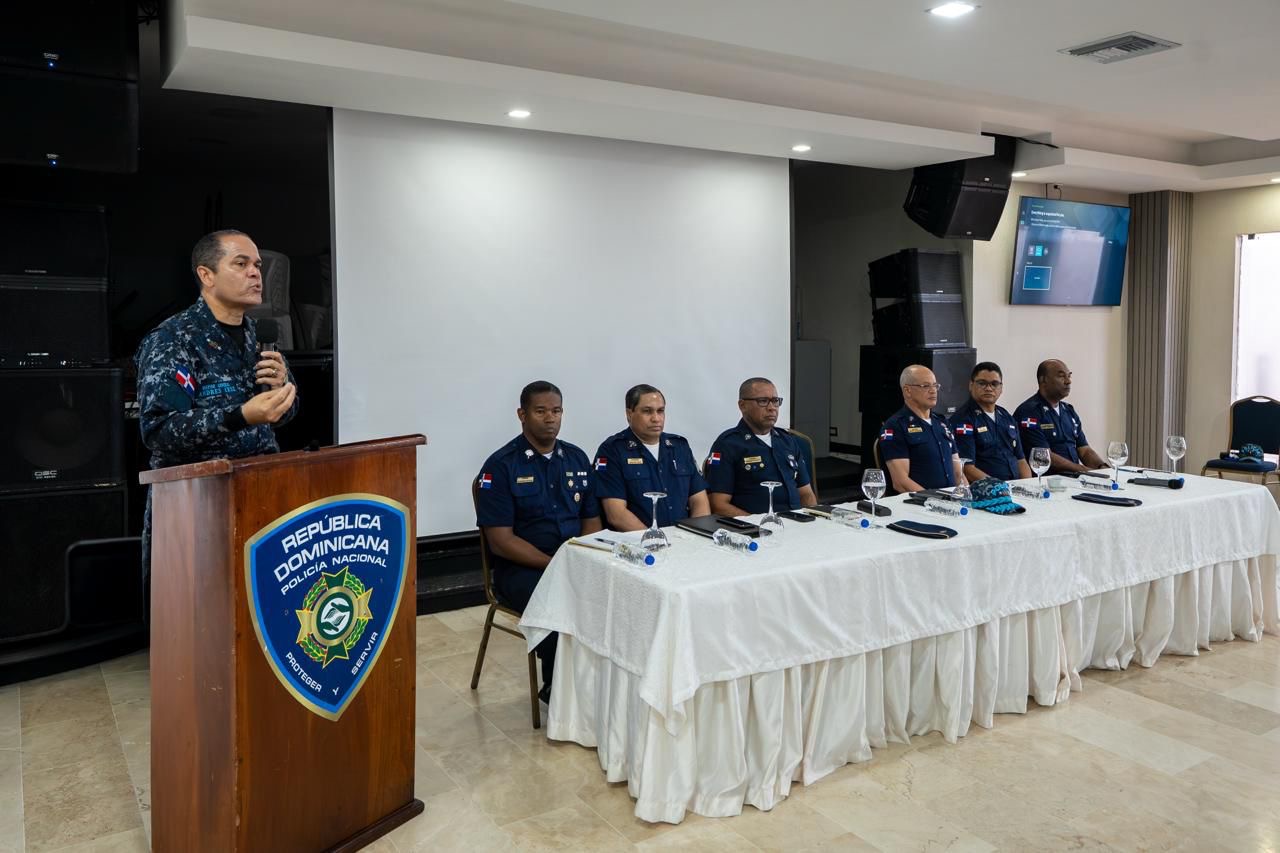 Director General de la Policía Nacional exhorta a inspectores a ejercer liderazgo ético y fortalecer la proximidad institucional