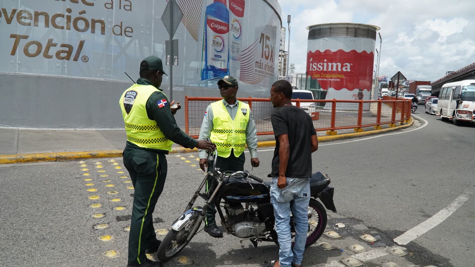 DIGESETT reafirma operativos integrales a nivel nacional para garantizar el cumplimiento de la Ley de Tránsito