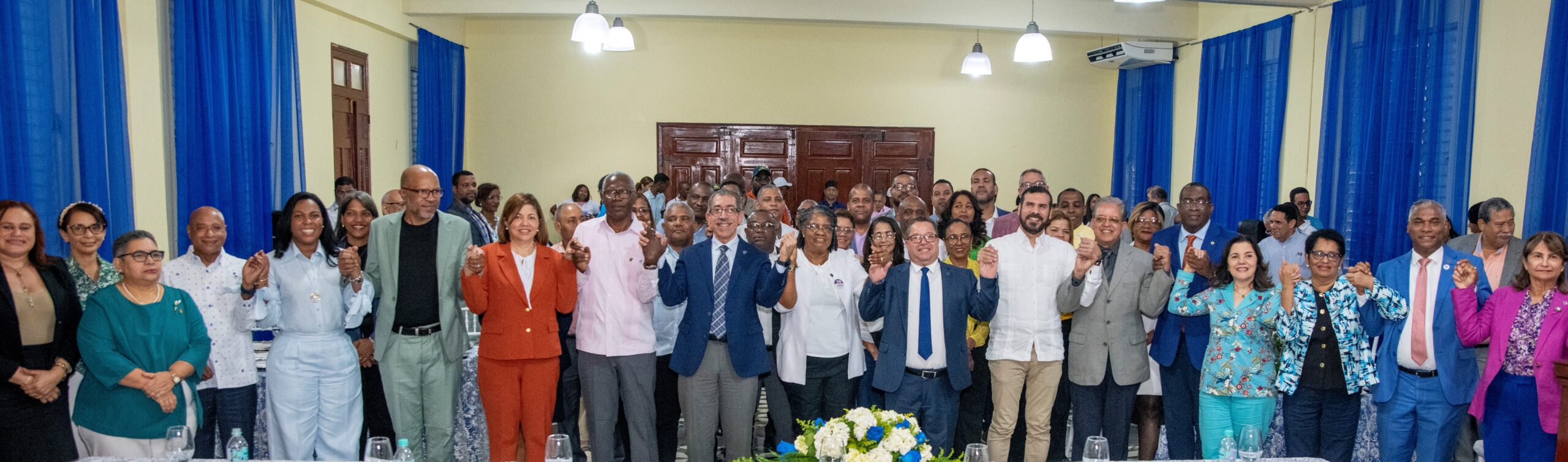 El candidato a rector y seguro ganador en primera vuelta Jorge Asjana David participó en actividad en el Centro UASD de San Pedro de Macoris