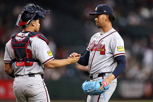 Reynaldo López domina y Osvaldo Bidó salva Reynaldo López domina y Osvaldo Bidó salva