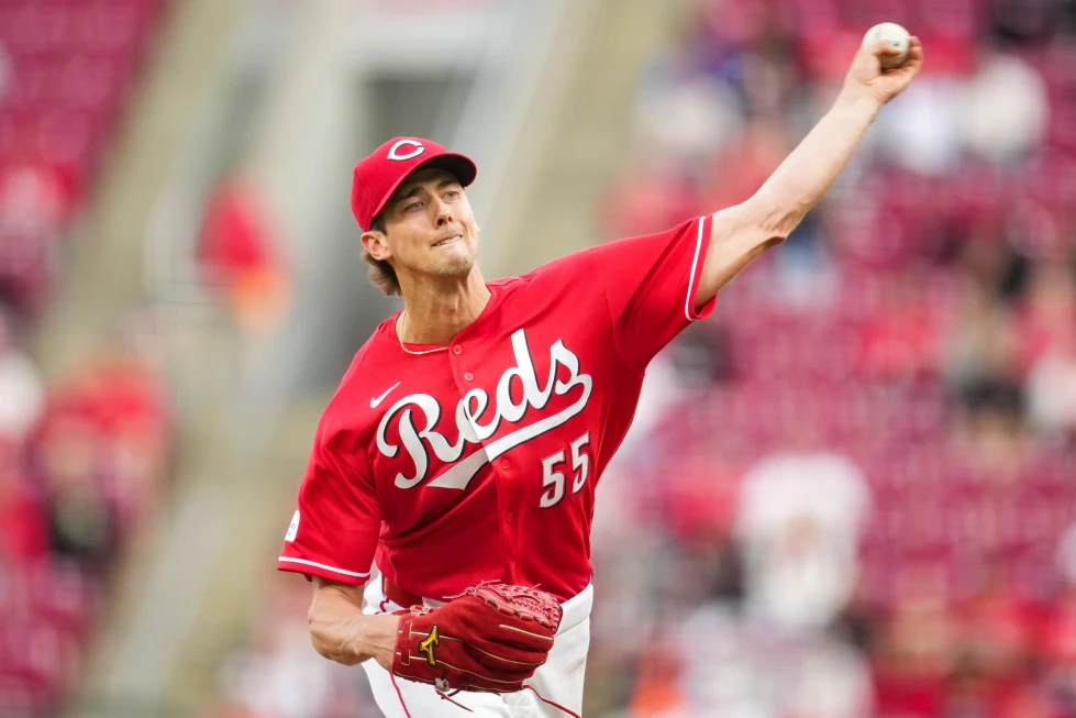 Los Rojos colocan al abridor zurdo Brandon Williamson en la lista de lesionados de 15 días por fatiga en el hombro.