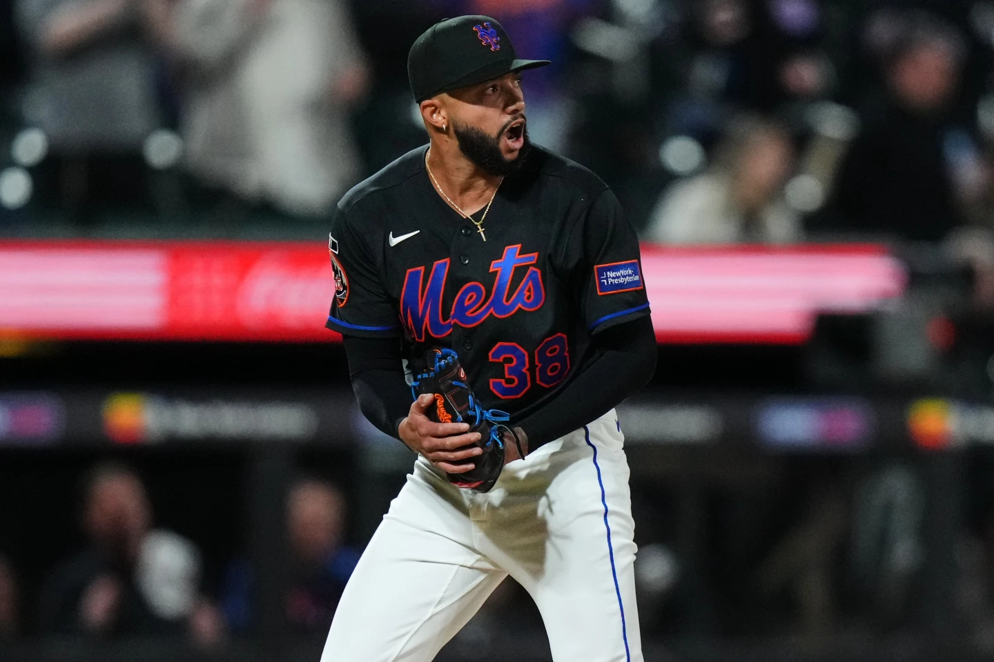 Los Mets sobreviven a una confusión en el bullpen tras el doble de 3 carreras de Bichette y vencen a los Twins 10-8 para conseguir su segunda victoria consecutiva