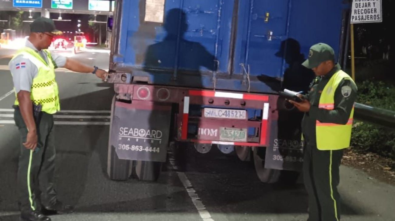 Digesett mantiene operativo preventivo por uso inadecuado de luces en vehículos