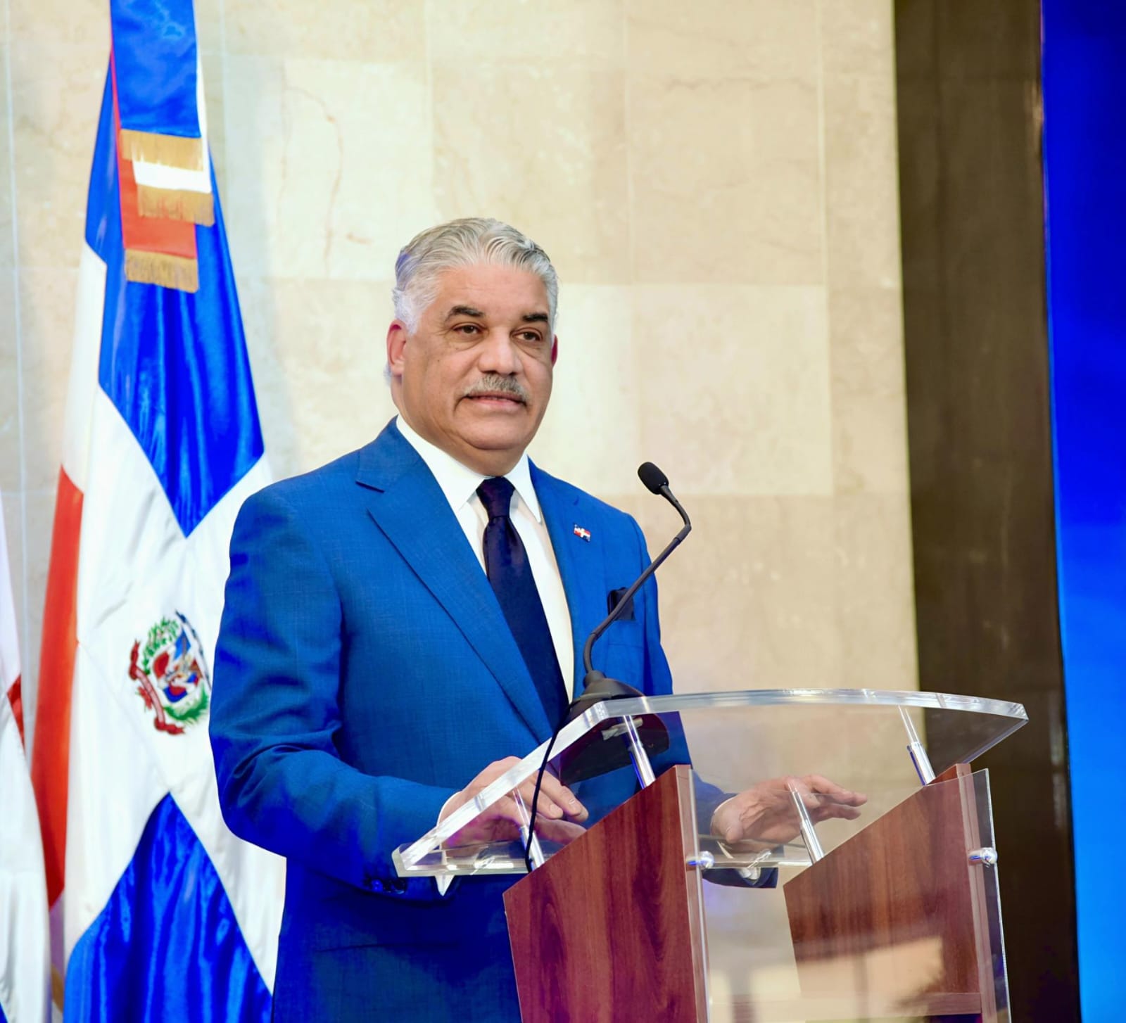 PRD critica convocatoria al diálogo y la tilda de improvisada PRD critica convocatoria al diálogo y la tilda de improvisada