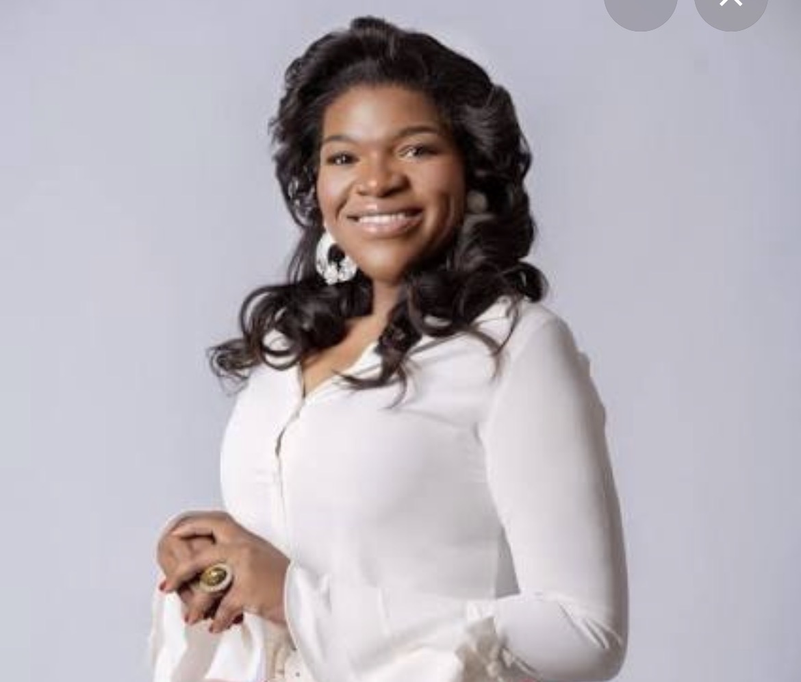 Jueza emite hoy martes fallo en el caso de Elizabeth Silverio por presunta estafa en el área de la salud