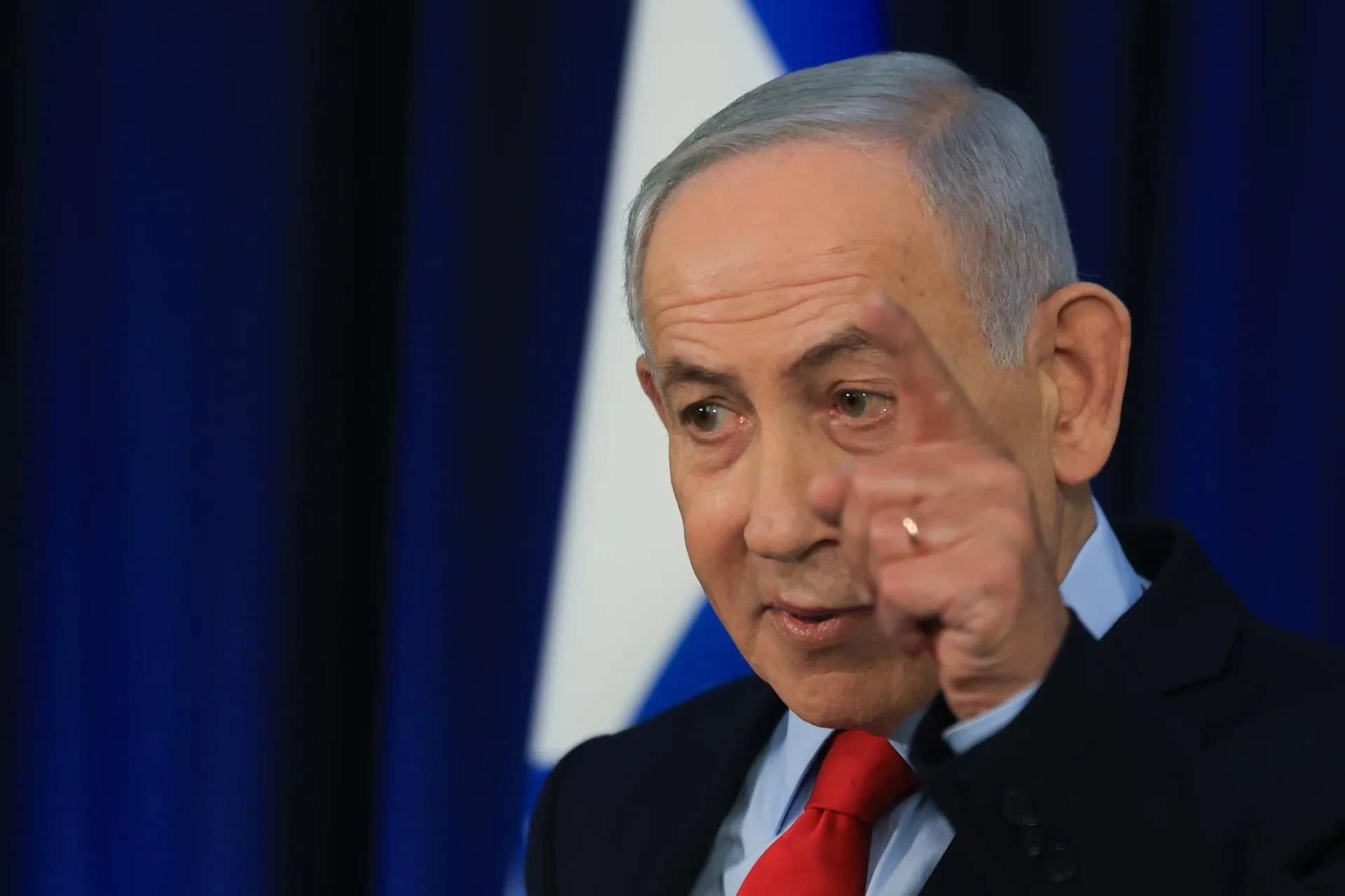 Netanyahu ordena atacar «con contundencia» a Hizbulá en el Líbano