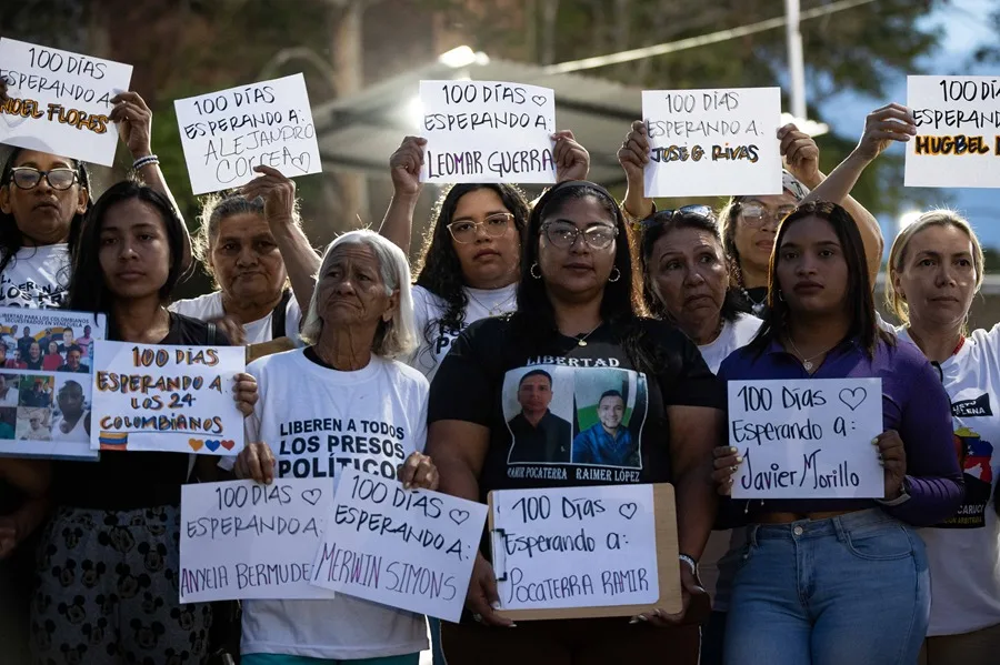 Familiares de presos políticos cumplen 100 días de vigilias frente a cárceles de Venezuela